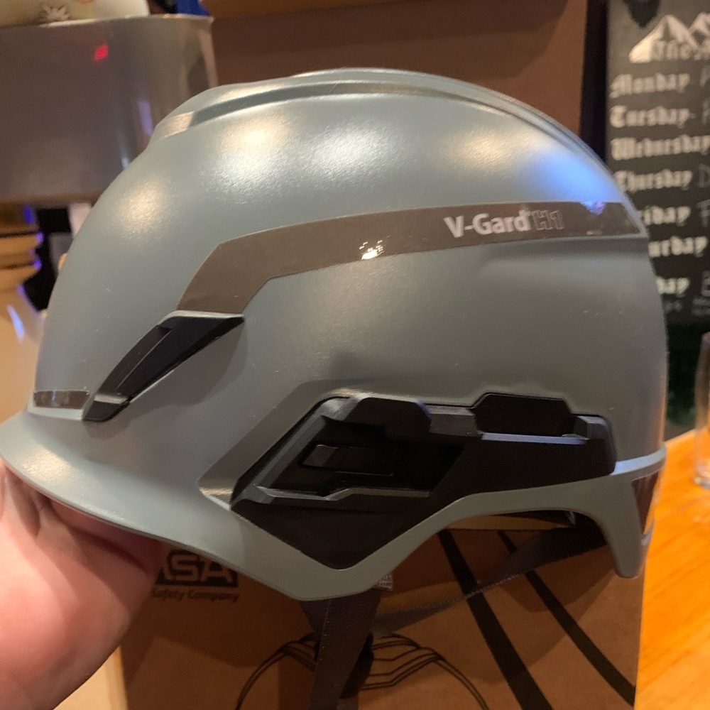 MSA V-Gard H1 Helmet